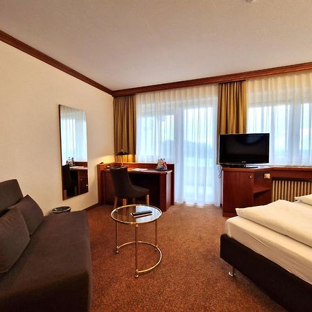 Badhotel Restaurant Stauferland Бад Болль Экстерьер фото